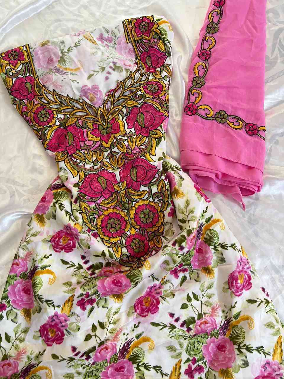 متوفر جمله و مفرد شرط اندلوسي مكتوب ع قماش فحص بوجود المندوب ماعجبك ترفض الطلب


**إذا كنت صاحب هذا الإعلان وتريد حذفه لأي سبب، رجاءا أرسل رسالة إلى الدعم الفني**