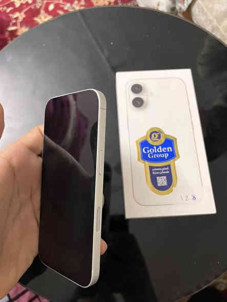 سلام عليكم عندي مبايل لبيع 16 عادي مكفول مشحون ١٥ مره جديد مستخدم سبوع واحد فقط استفسارا ***********
