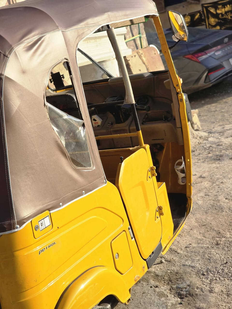 تكتك مديل واحد وعشرين كفاله عامه جديده من محرك من كشر خاس مابيه عده الي بصوره السعر 8..250  .......*********** بسمي سنويه
