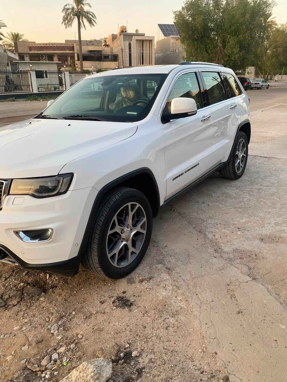 Jeep grand cherokee
Limitedجيب 2019 jeep

بيع او مراوس بسبورتج حديث

رقم بغداد

وكالة هارلم موديل 19 ماشية 77 الف ميل كفالة 

فول مواصفات

لمتد بلاس

٤*٤ دةبل اكسل

بانوراما

٣ شاشة

شاشة كبير

كشنات جلد

كشنات كهرباء

كشنات هيتر و تدفي وتبريد وميموري

كشن خلفي هيتر

تشغيل عند بعد

صندوق شفط كهرباء

سيارة بدون صبغ

مكان السيارة بغداد حي الجامعة

***********
