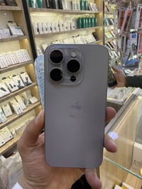 حبايب 15 برو فقط برو فقط جهاز كلش نظيف باتري 85 مبدل شاشة وسط شغال وضم...