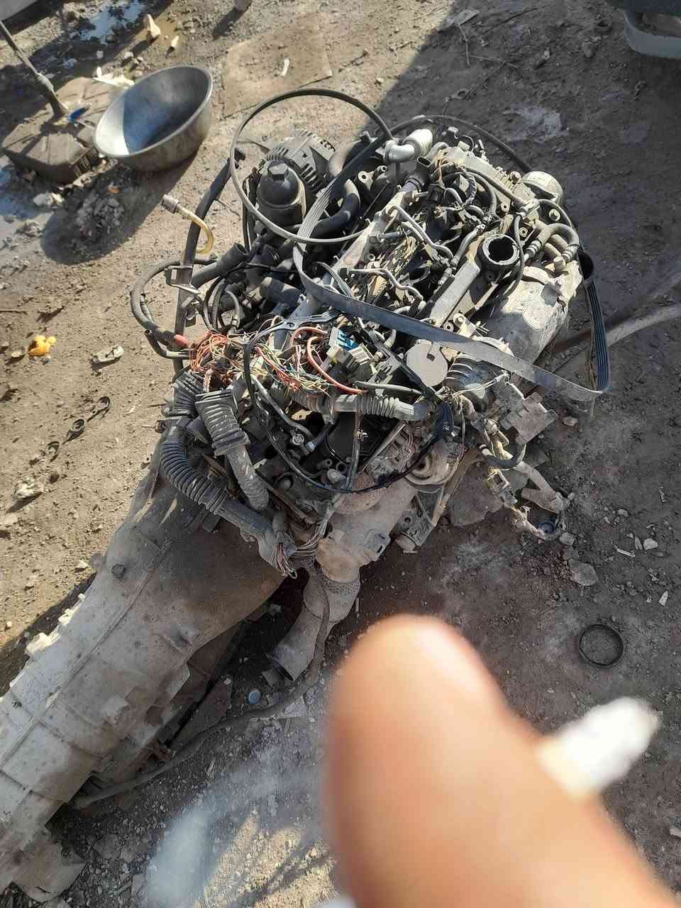 السلام عليكم عندي محرك وكير وكل تفرعات كازدشلي امامي لاصرف لاتبخيرحتى سستم كامل موجود للبيع وبسعرمناسب ابيع شلع لي يريده اناحاضر ديالى الخالص ***********
