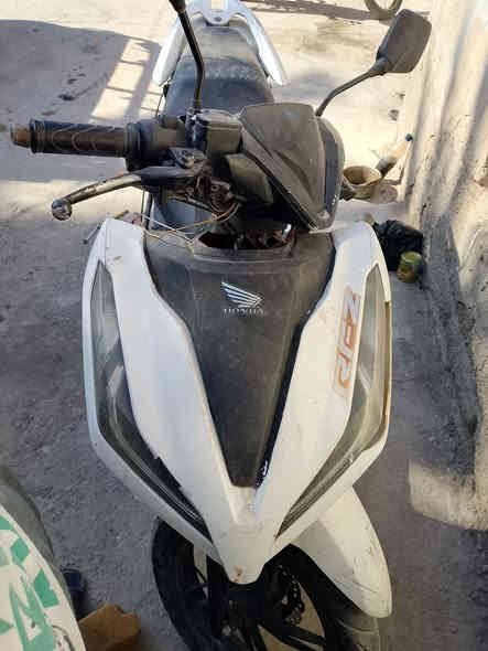 سلام عليكم دراجه للبيع متروك ماتشتغل رقمي ***********
