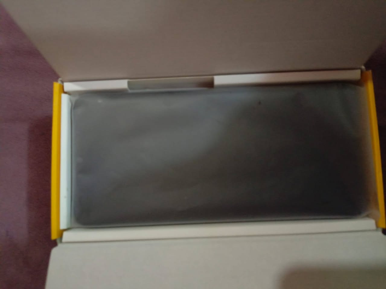 جهاز ريلمي نوت 70جهاز صارله يومين من جبته جهاز كارتون السعر خاص مستعجل واريد ابيعه ***********
