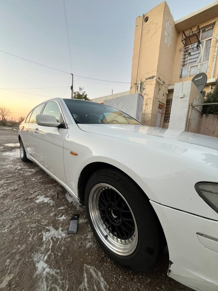 سلام عليكم بي ام باخره مديل ٢٠٠٨. 
٧٣٠ سياره كامله ما بيه نقص 
***********

