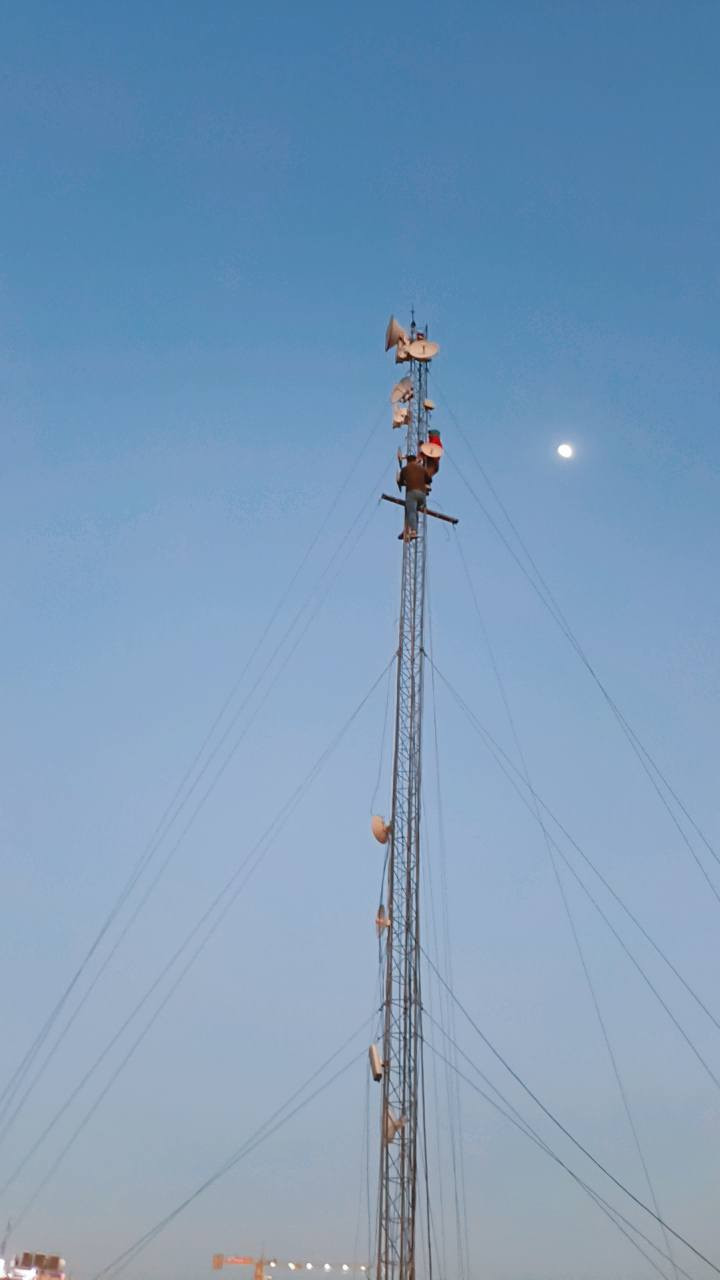 سلام عليكم يوجد كادر فتح ونقل وشد وصيانه ابراج داخل بغداد وخارج ‏‪***********‬‏
