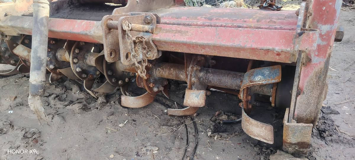 السلام عليكم رفاسه حجم ٢١٠ تركي جاهزه للبيع السعر ١٥٠٠ بيها مجال العنوان بغداد اليوسفيه *********** ***********
