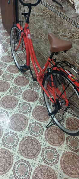 السلام عليكم باسكل بيدي لون احمر طماطي للبيع موديل 22 السعر 170 ويه التوصيل موجود توصيل لكل العراق *********** او خاص
