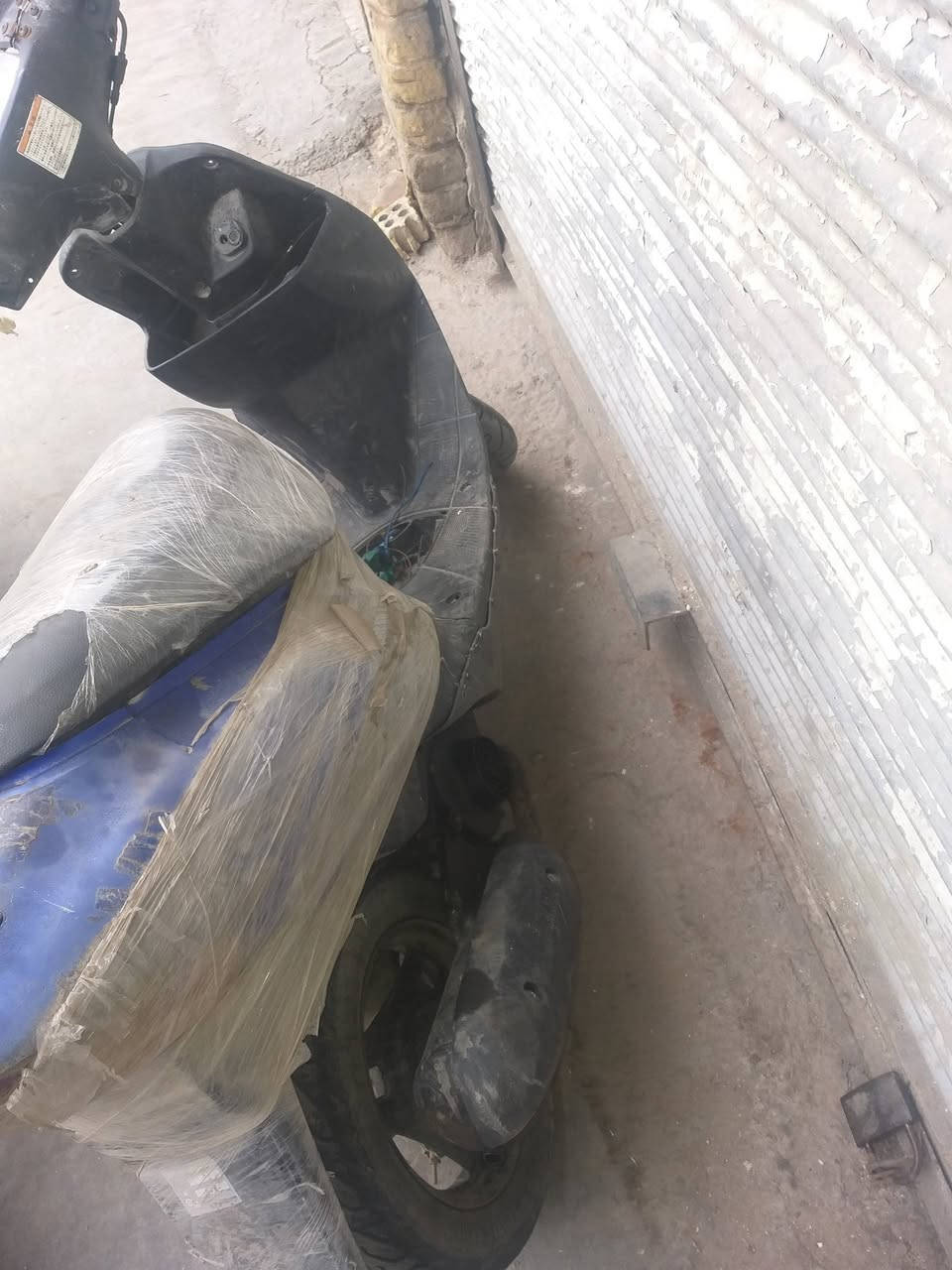 السلام عليكم دراجة ستين 
شغالة وتمشي 
بس كابريتر يخربط 
مكاني بغداد


**إذا كنت صاحب هذا الإعلان وتريد حذفه لأي سبب، رجاءا أرسل رسالة إلى الدعم الفني**