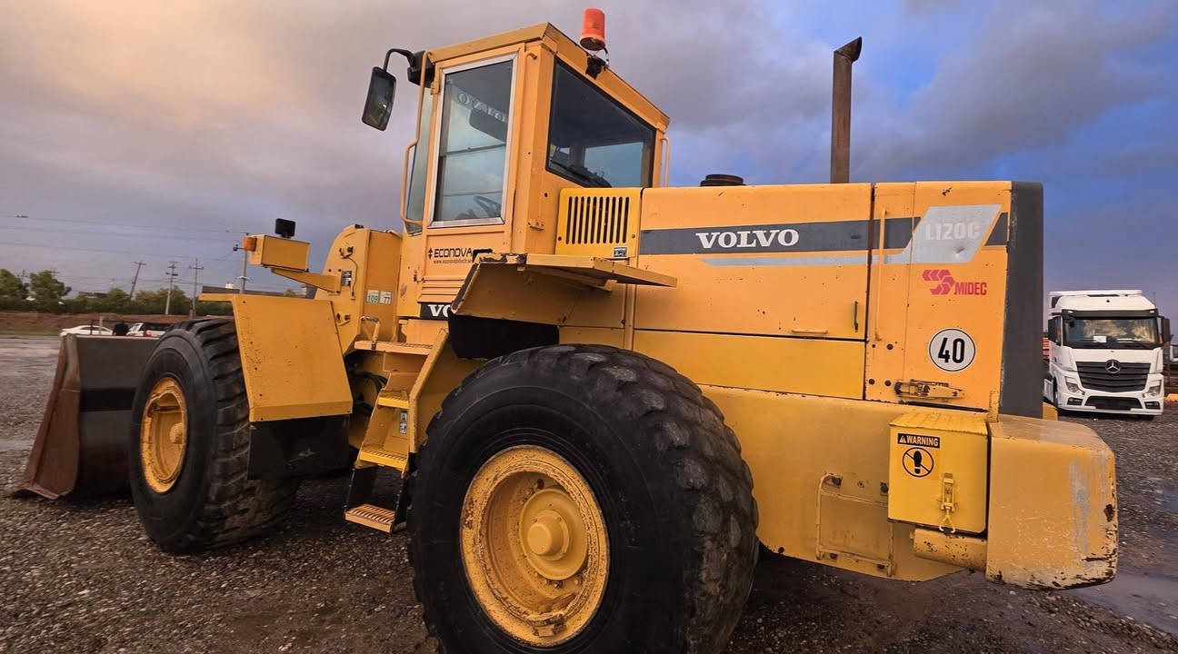 للبيع - بۆ فرۆشتن دخول منفیست
———————
شفل : VOLVO
حجم : L120C
مودیل :1999
—————————
بۆ زانیاری زیاتر پەیوەندی بکەن بەم ژمارە تەلەفۆنە 

***********
***********
