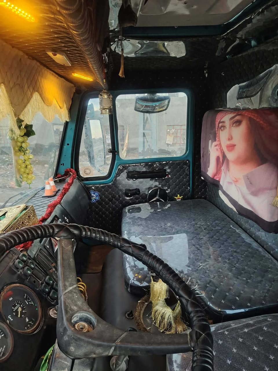 سلام عليكم البي البيع موديل 75 محرك 25 كير 25 كسن جيف شاصي مكفول تخم تاير قماره جديده دوشمه جديده كهربيات على حسب الصول رقم نجف نكليزي سعر 180 بيه مجال قليل قلاب بلادي مكان السماوه غير متواجد على الفيس بوك الستفسار على رقم /***********
