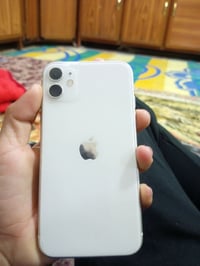 آيفون ١١ • ٦٤ • الخط ميشتغل