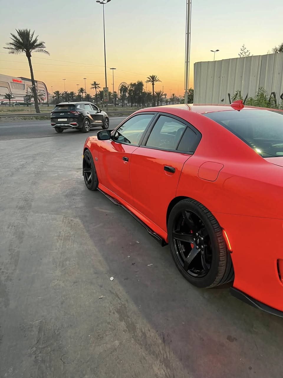 جارجر موديل2020 سكات باك🐝6400 لون مميز برتقالي السيارة ستوك مكينة كير مكفول والسيارة استخدام شخصي منازلة استعراض 
-كشنات تدفئه تبريد
-حساسات خلفية 
-شاشة كبيرة
-كراسي كهرباء 
-لايتات زينون
-زرع لايتات عدسه متغير الالون
-سستم صوت ALPINE
-شفتات ستيرن
-ويل نجمة خسفة قوية+تخم تاير جديد
الخلفي 315 /رقم سليمانية بأسمي هزه وسنوية جديد حادث السيارة بدون صبغ بارد بنيد وشوية جاملغ ايرباك طاك ماشة54ميل مكاني بغداد الوزيرية 
السعر 235 وبيها مجال /***********
