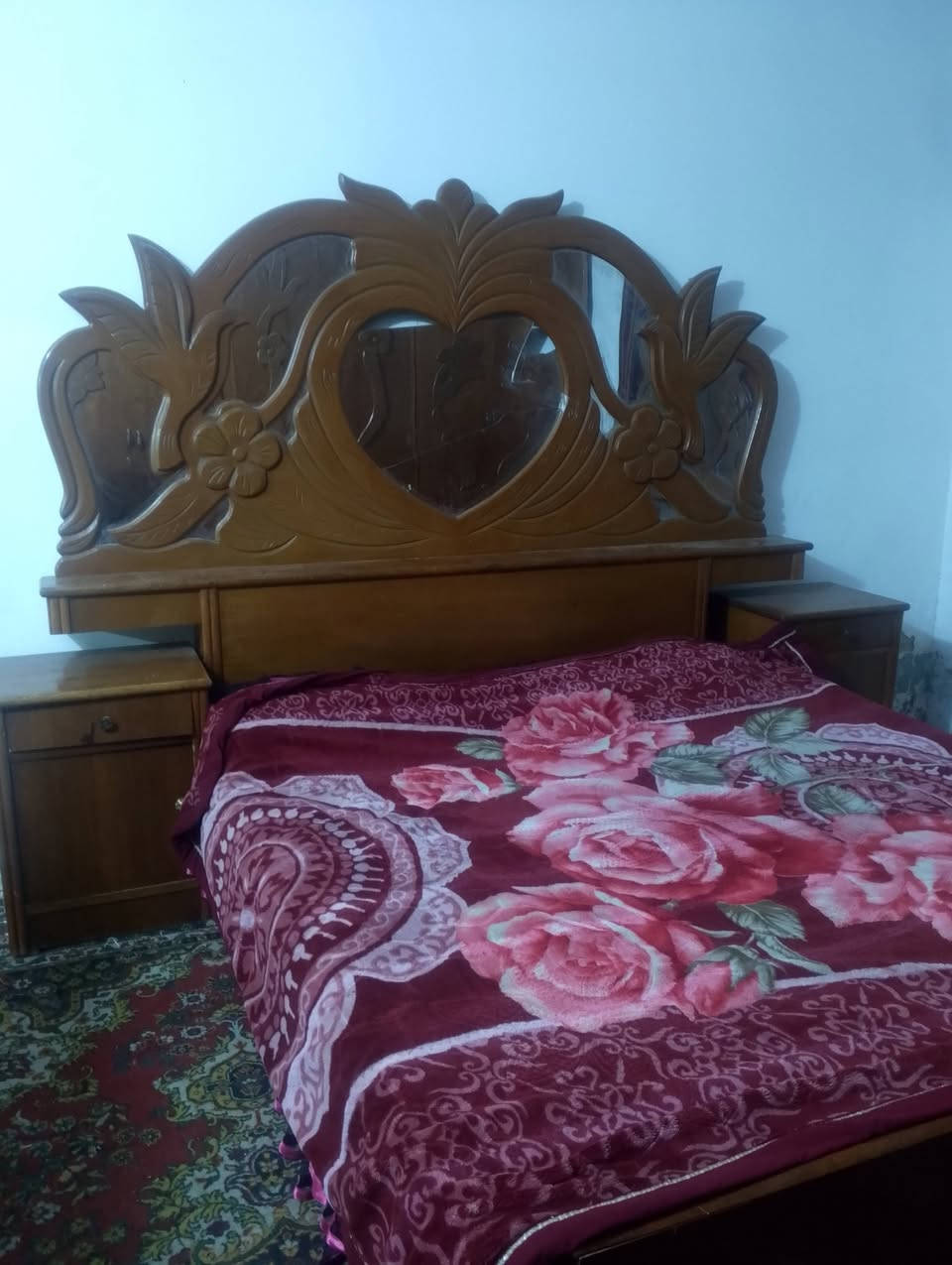 سلام عليكم عندي غرفه وتخم كولش نضيف وياه كوشات ومفرش تخم ومفرش ارضي مثل مشوفيون بصور التخم  والغرفه وياه فراش الجربايه


**إذا كنت صاحب هذا الإعلان وتريد حذفه لأي سبب، رجاءا أرسل رسالة إلى الدعم الفني**