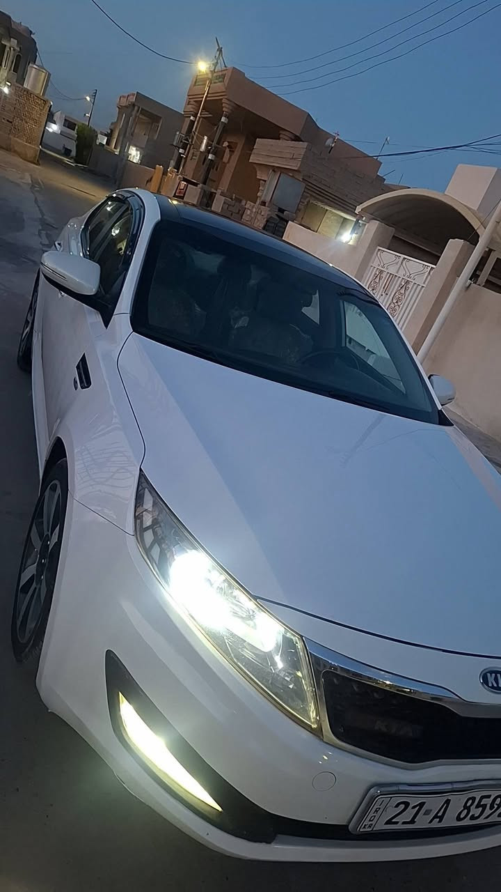 السلام عليكم 
كيا اوبتما خليجي رقم سليمانيه رقم وسنويه جديده 
موديل 2011 فول مواصفات
بنراما بصمه تشغيل بصمه ابواب 
كشنات كهرباء 
كلشي بيها شغال 
مكفوله من الصبغ كفاله عامه 
بيها بارد بصيط جدا 
مكينا وكير شرط ممفتوحه 
مكينه خليجي دوش  مكانها تكريت بيع فقط
وعتذر عن القصط 
السعر 120 وبيها مجال حك الجيا 
***********
