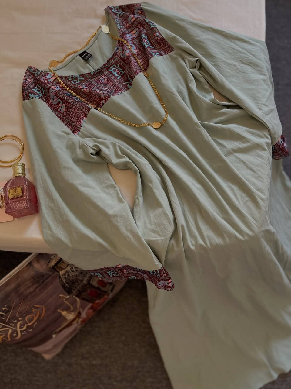 متوفرة ب3 الوان 
الفستقي 40/42 
الوردي 44/46/
الاحمر 44/46 
سعر قطعه 15 
إطلالة رمضان تبدأ من هنا 🌙
وأناقة العيد تكمل ويانا ✨
أجمل الموديلات متوفرة الآن 🤍


**إذا كنت صاحب هذا الإعلان وتريد حذفه لأي سبب، رجاءا أرسل رسالة إلى الدعم الفني**