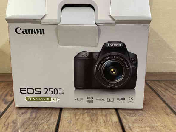 كامرة كانون 250D
جديده مستخدمه بس مره وحده 
متوفرة جميع ملحقاتها وياه وحت الباكيت موجود لان جديده 
السعر 750الف وبيه مجال هم 
للتواصل واتساب ***********

