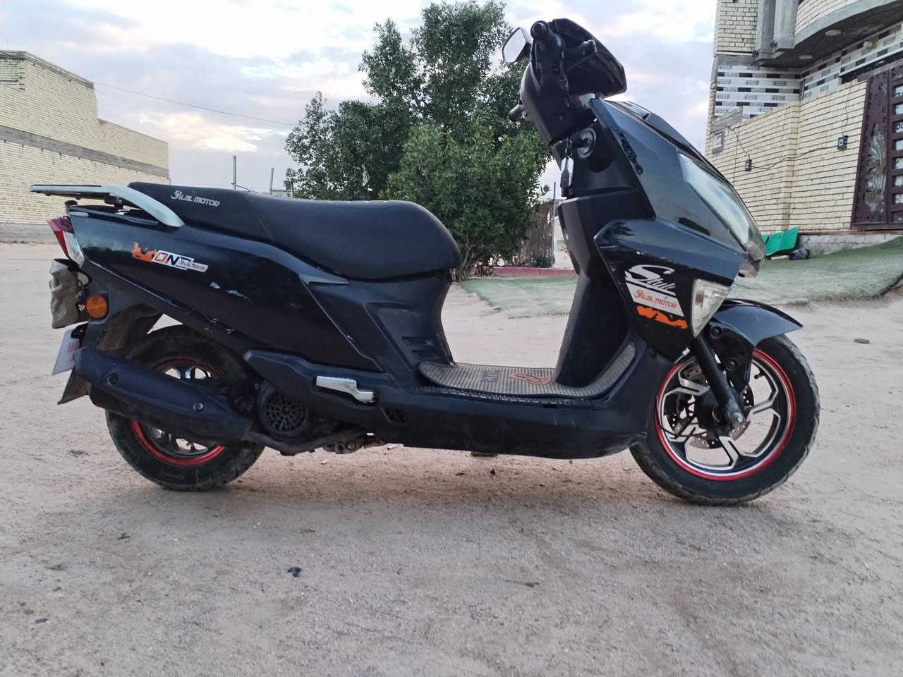 دراجه سكنس الفين وخمسه وعشرين دراجه وصل معرض موجود دراجه كفاله عامه برغي مامفتوح بيها مكاني كربلاء حي السلام سعر ٦٠٠ وبي مجال قليل ***********
