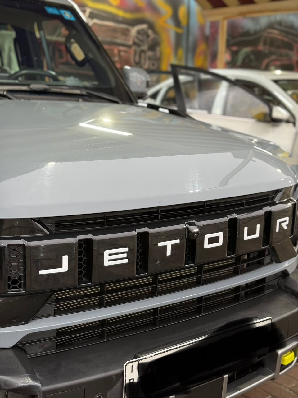 السلام عليكم
جيتور 2025 T2 

ماشية 29الف 

ضرار خفيف في كب خلفي  بيه سونر 

المواصفات 👇🏻: 

🔹بانوراما 

🔹حساسات امامي خلفي

🔹كامرات 560 

🔹كشنات جلد 

🔹تبريد قطعتين 

🔹شاشة عرض حجم كبيرة 

🔹ثلاجة 

🔹تشغيل عن بعد وبصمة عدد 2 

🔹انعكاس الشاشة 

🔹منفذ 2 USB

🔹مصابيح LED كافة السيارة

🔹ناقل حركة 7 سرعات

🔹منفذ تايب سي

🔹اوامر وتحكمات صوتية

🔹مثبت سرعة 

🔹محرك 2000 

🔹داخل السيارة اللون جملي 

🔹نظام مراقبة ضغط الاطارات

🔹ضمان 6 سنوات للسيارة و10 سنوات للمكينة والكير 

🔹السيارة وكالة هارلم

مواصفات السيارة معروفة فول الفول 💯💯 

رقم بغداد دولي باسمي تحويل مباشرة 

للاستفسار ***********

مكان بغداد
