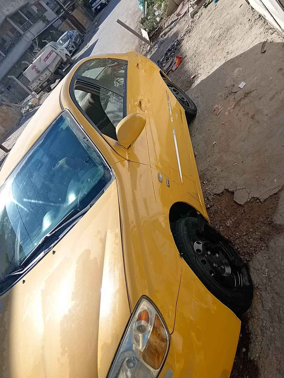 السلام عليكم سياره كيا سيراتو 2007 خليجي مكينه جديده لكير نضيف بس عندي بل نمره الثانيه طبه فقط  السيارة حلوه بس شويه رادله ترتيب لداخل مالها رقم بابل بيع او مراوس رقم ***********
