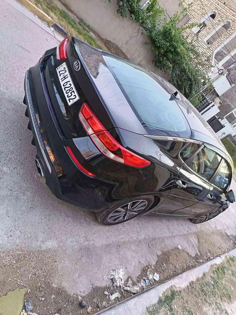 KIA OPTIMA 2019 Lx
مكينة 2400 gdi 
ماشية 50 الف mi
بيها 4 قطع بدون دواخل
 السيارة عدلة بدون بارد بدون رصعات
سيارة جديدة جدا 
صدر أمامي خلفي جدد تخم تاير جديد تبريد ثلج ❄
 نص فول شاشة تحكمات ستيرن جهتين رادار تحديد مسار مود درايف اشاير مري مري كهرباء 
رقم ابيل باسمي هزة سنوية جدد 
سعر 130 وبي مجال 
للإستفسار *********** واتس اب
