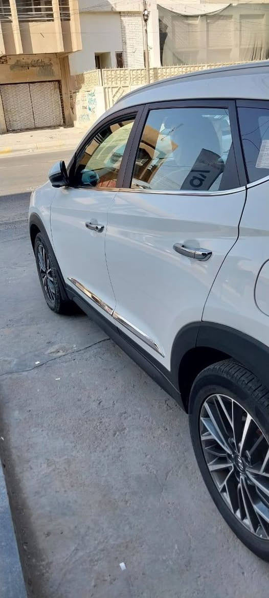 السلام عليكم
توسان 2019 خليجي مكفوله كفاله عامه عده اربع اصابع بارد باب السائق فقط الباقي مكفول
رقم بغداد بأسمي
ماشيه 125
العنوان بغداد شارع فلسطين
للاستفسار ***********
