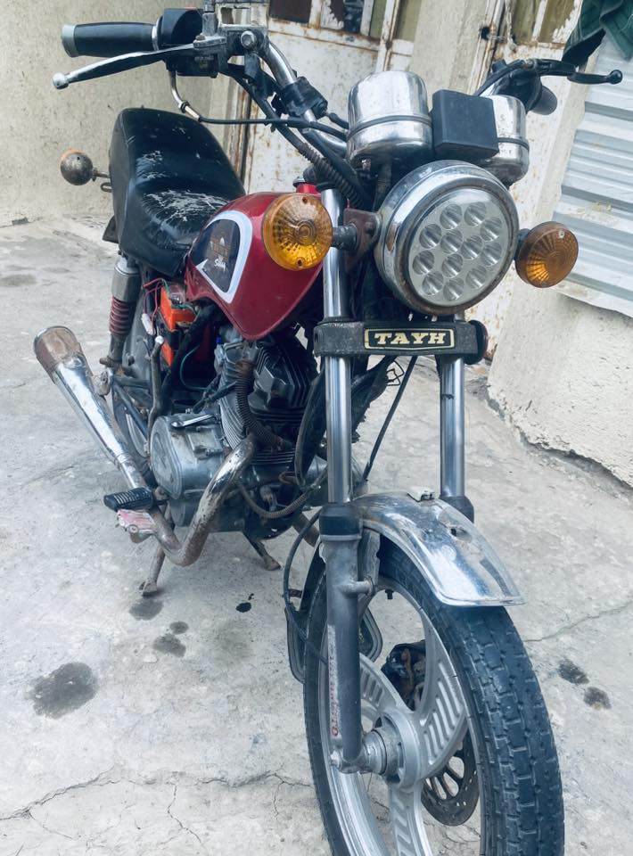 دراجه. البيع مكانه البصره كرمت علي سعره  ميتين وخمسين ادوات  كله شغاله سلف لايت اشاير ***********
