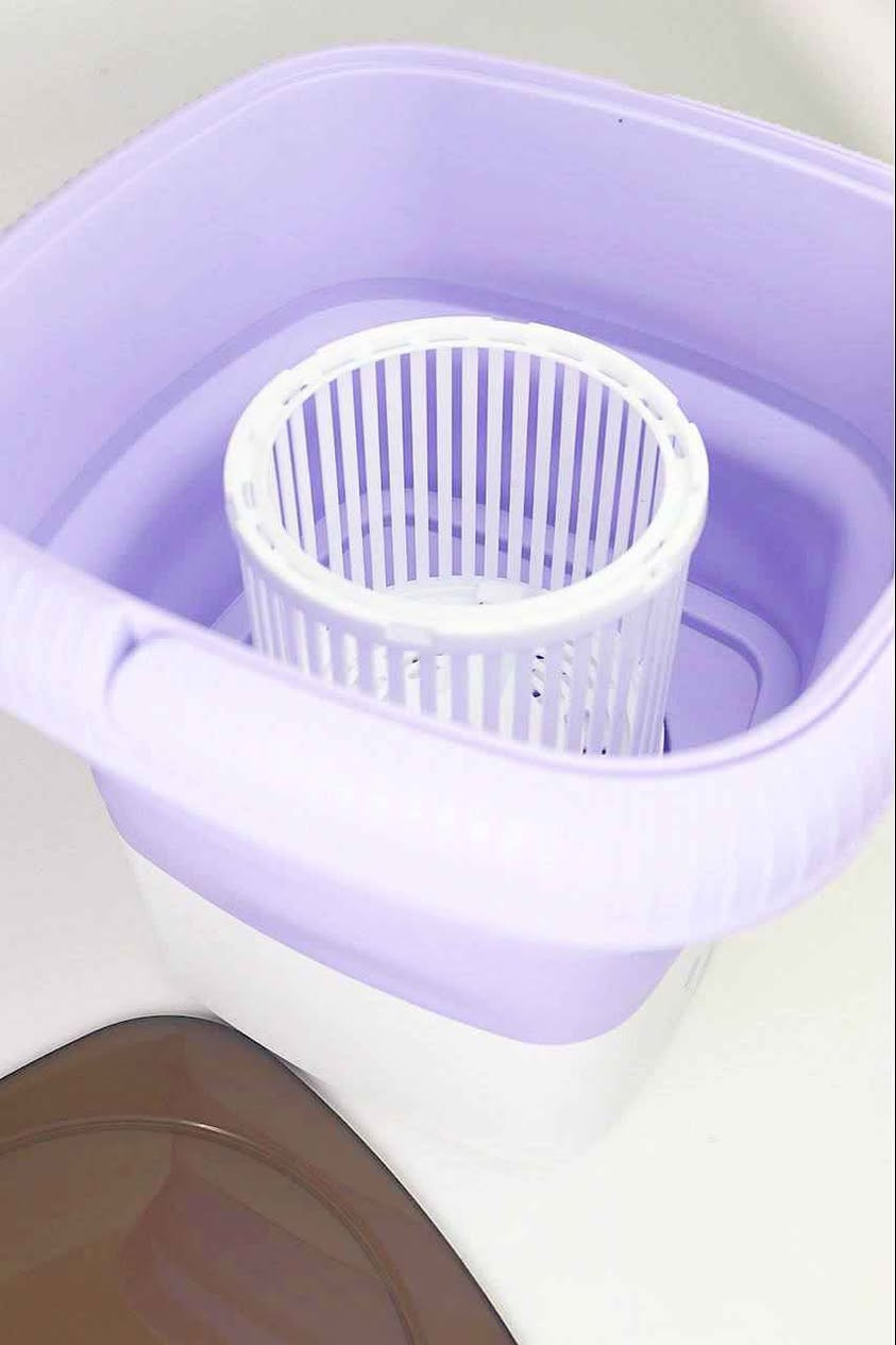 الحل الذكي لغسيل يومي أسرع وأنظف!

لا تدع صغر حجمها يخدعك، غسالة PureFold الجديدة تأتي الآن بسعة 7 لتر، مما يمنحك توازناً مثالياً بين التصميم القابل للطي والقوة الاستيعابية لغسل المزيد من الملابس في دورة واحدة.

المميزات الرئيسية:

سعة مثالية (7 لتر): تكفي لغسل مجموعة من ملابس الأطفال، أو عدة قطع من الملابس الداخلية والجوارب، أو حتى قميصين ومنشفة في وقت واحد.

تصميم فائق المرونة: بفضل خاصية الطي، يمكنك تقليص حجمها لتخزينها في أصغر الأدراج أو وضعها في حقيبة السفر دون عناء.

تعقيم ذكي بالأشعة فوق البنفسجية: تقنية متطورة تضمن لك التخلص من الجراثيم والروائح الكريهة، مما يجعلها الخيار الأول لملابس المواليد والأقمشة الحساسة.

تشغيل ذكي وهادئ: ثلاثة مستويات للتوقيت (3، 5، 10 دقائق) مع محرك قوي وهادئ لا يسبب أي ضجيج.

تصريف مدمج: مزودة بخرطوم تصريف مياه جانبي لسهولة الاستخدام دون الحاجة لرفع الغسالة وتفريغها يدوياً.

لماذا تختار غسالة الـ 7 لتر؟

لأنها توفر لك مساحة أكبر للغسيل ومساحة أقل للتخزين. هي الرفيق المثالي لطلاب السكن الجامعي، الأمهات الجدد، والمسافرين الذين لا يتنازلون عن نظافة ملابسهم.

نظافة احترافية.. في حجم راحة اليد!
بسعر 20 الف فقط
يوجد توصيل كافة محافظات العراق الرمادي, الأنبار


**إذا كنت صاحب هذا الإعلان وتريد حذفه لأي سبب، رجاءا أرسل رسالة إلى الدعم الفني**