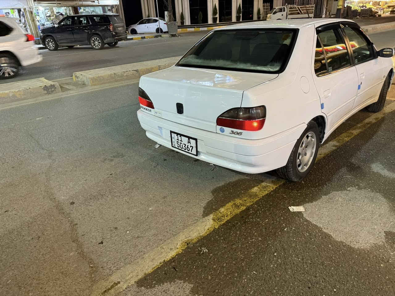 للبيع فقط  موديل 2001 بسمي تحول مباشر مكان تكريت موبايل ***********سعر 50
