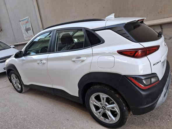 السلام عليكم ( بيع فقط بدون مراوس )

هونداي كونا 2023 محرك 2000 دوش

 ( بدون ايرباك جميع الايرباكات سليمة  )

  ( ماشية 13 الف )

 رقم بابل سياره ب اسمي ترقيم ودخول جديد هزة وفحص كلة جديد

( صور الحادث بلمنشور )

المواصفات :
كامل مواصفات عدا الفتحه 

سياره فور ويل 

بصمة تشغيل + بصمة ابواب

تشغيل عن بعد

شاشة كبيرةتدعم كار بلي +gps

نقطة عمياء بالمري+ اشاير بالمري

رادار امامي تنبيه مانع تصادم

رادارات جانبيه تنبيه

رادا خلفي تنبيه عند الرجوع بريك ذاتي 

تحديد مسار نظام السياقة الذاتية بين الخطوط

شاشة اعطال  ملونة مع ترحيب 

ثلاث وضعيات للقياده normal + sport + smart

‏‎مانع انزلاق

‏‎منافذ شحن و طاقة

‏‎زر طوارئ

‏‎نظام مساعد نزول منحدرات

‏‎لايتات امامية لد نهاري

تبريد بلادي ثلج

كروس سرعة

تحكم ستيرن فول

كشن السائق كهرباء

حادثها بنيد فقط متعدل ع بارد ومصبوغ شبر منه بدون اي دواخل
سياره جاهزة بدون تبديل اي قطعه 
السعر 168 
للاستفسار 
***********
