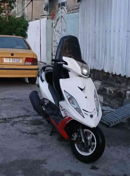 ياماها  جي تي ار GTR
للبيع
دراجه بلاديه نقص مبيهه 
لدراجه بيهه كلج رياضي 
دراجه صارلهه شهرين نزلت من رمبه 
دراجه ماشيه قليل
السعر 1,300
العنوان الطالبيه فلكه ٨٣جميله
للستفسار ***********
