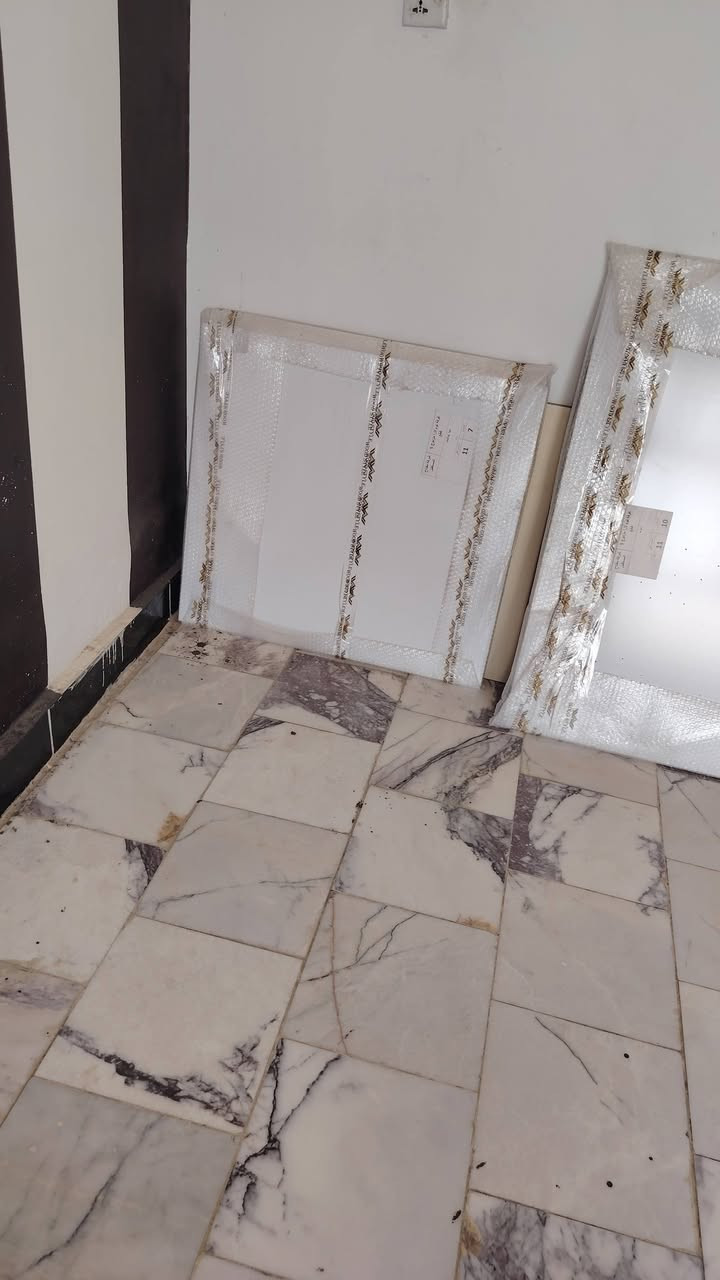 غرفه تركي جديده بلكارتون نفس الي بصوره بس غير لون سعرها 450 وبيها مجال


**إذا كنت صاحب هذا الإعلان وتريد حذفه لأي سبب، رجاءا أرسل رسالة إلى الدعم الفني**