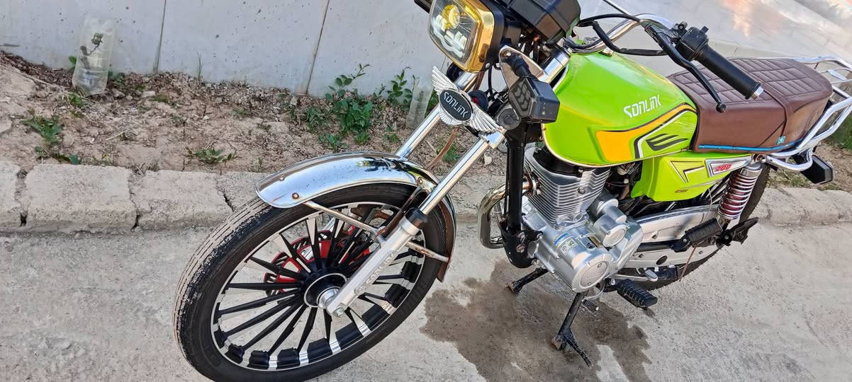 سلام عليكم سيفان موديل 24 محدث 25 مكفول كفاله عام مكان ديالى الخالص السعر 650 وبيه مجال رقم ***********
