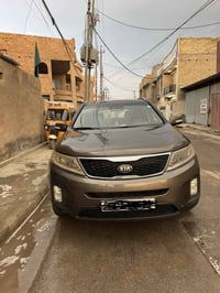 سورنتو موديل2014 ورد امريكي فول وحد على وحد  بانرامه جنط كهربائي7راكب ...