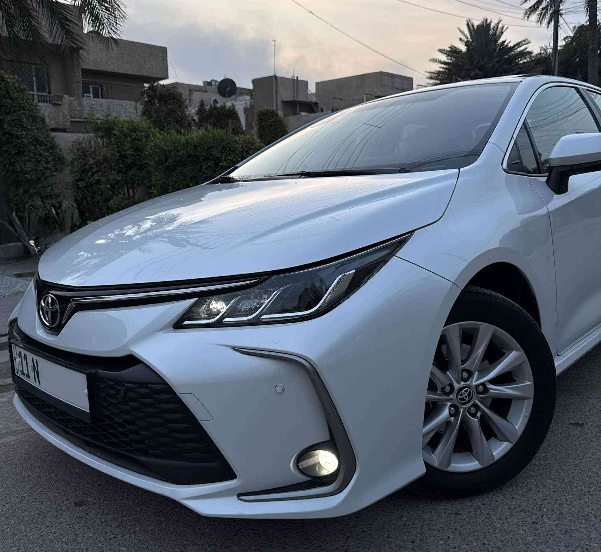 السلام عليكم تويوتا كورلا 2023 خليجي (SAS ساز) ام الضمان
رقم بغداد باسمي 

فول مواصفات 1/1  GLI 

حجم المحرك 1800 بانزين

دخول ذكي بصمة تشغيل بصمة 

فتحة سقف سلايت  

دشبول ديجيتل  

تبريد قطعتين 

كشاف لايت لد 

مرآة داخلية عاكسة 

حساس امامي خلفي 

مري شفط

اشاير مري 

تبريد شاشة 

دخل ابيض 

لايت اوتو يصعد وينزل

جام 4 اوتو 

شاشة اصلية ابل كار بلي 

فول واحد ع واحد لسيارة ع ايد وحدة من الزيرو لحد الان 

مكفولة كفالة عامة بيها بس بارد بل جاملغ امامي 4 اصابع ماشية 48 الف كيلو متر هزه جديدة رقم جديد 

السعر :  💸 183 💵 وبيها مجال بسيط 

ملاحظة : السيارة رقم بغداد لتقارنها بل اربيل سعر ل2024 بشركة ساز زيرو ب32 مليون تطلع ب210 

مكان السيارة بغداد البنوك للاستفسار : ***********
