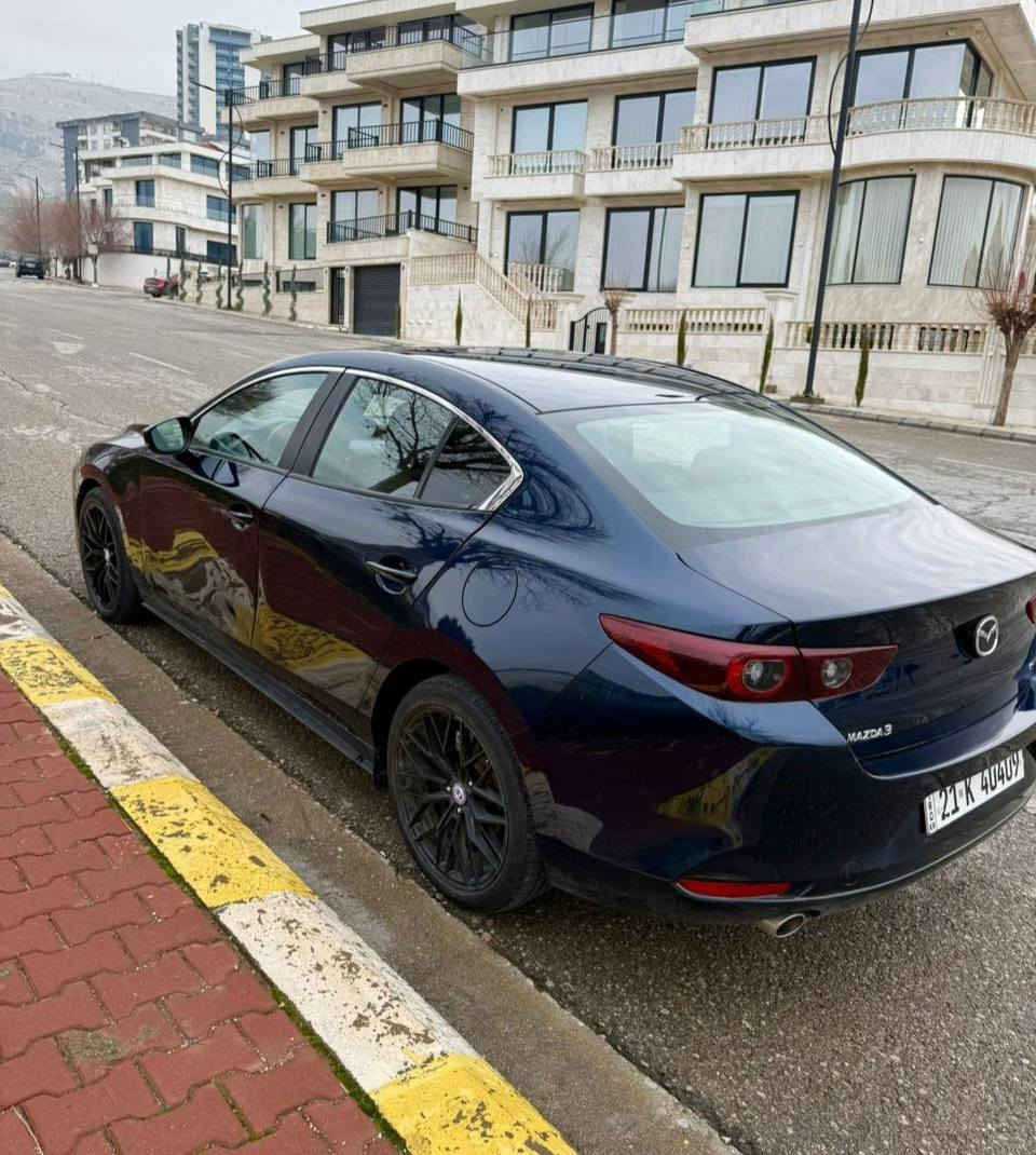 Mazda 3 2023 preferd  فول فول مواسەفات 
رادار سلایت کوشن خەزن کوشن گەرم فول فول رەقەم سلێمانی سەنەوی هەموو شتی تازەیە تا ٢٠٣٠ تەنها بۆنیت چملغی بۆیاخە یەک پەلە pdr  هەیە سعری خوار هەموو بازاڕ بۆ زانیاری زیاتر تیل بکە 
***********
*********** السليمانية, العراق
