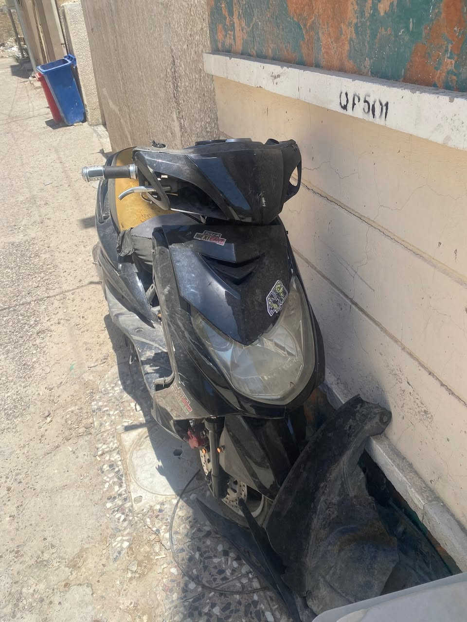 سلام عليكم سكنس فحل كابريتر بوشه 58 ونص كلاجات رياضي الدراجه سويت بيه حادث يرادله بس ماشه سعره 400وهاذ رقمي***********
