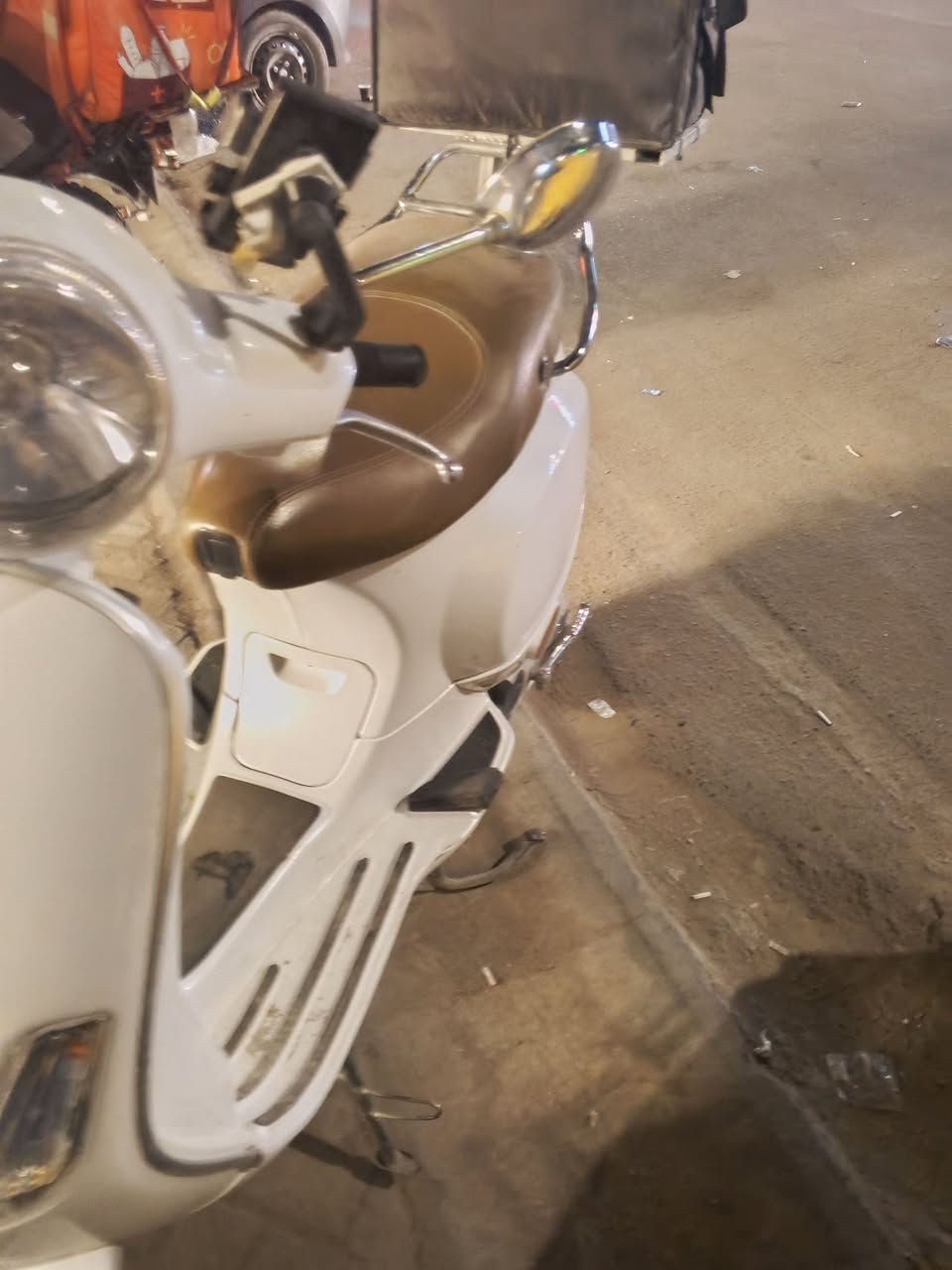 دراجة للبيع اسمها فيسبا الايطالي شركة عجلة الخليج
رقم وسنوية absالامامي فقط
الكهربائيات شغالة 
الدراجة ابلادية مامفتوحة ابد ماشية6491
مكاني العامرية شارع العمل الشعبي 
***********
نظام
