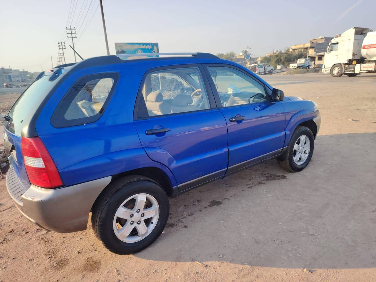 سبورتج موديل 2009 خليجي ادوات محرك 2000 محرك مكفول تخم تاير كهربائيات جاهزه باتري جديد تبريد شغال السعر 48 رقم صاحب السياره مكان السياره بغداد العبيدي ***********
