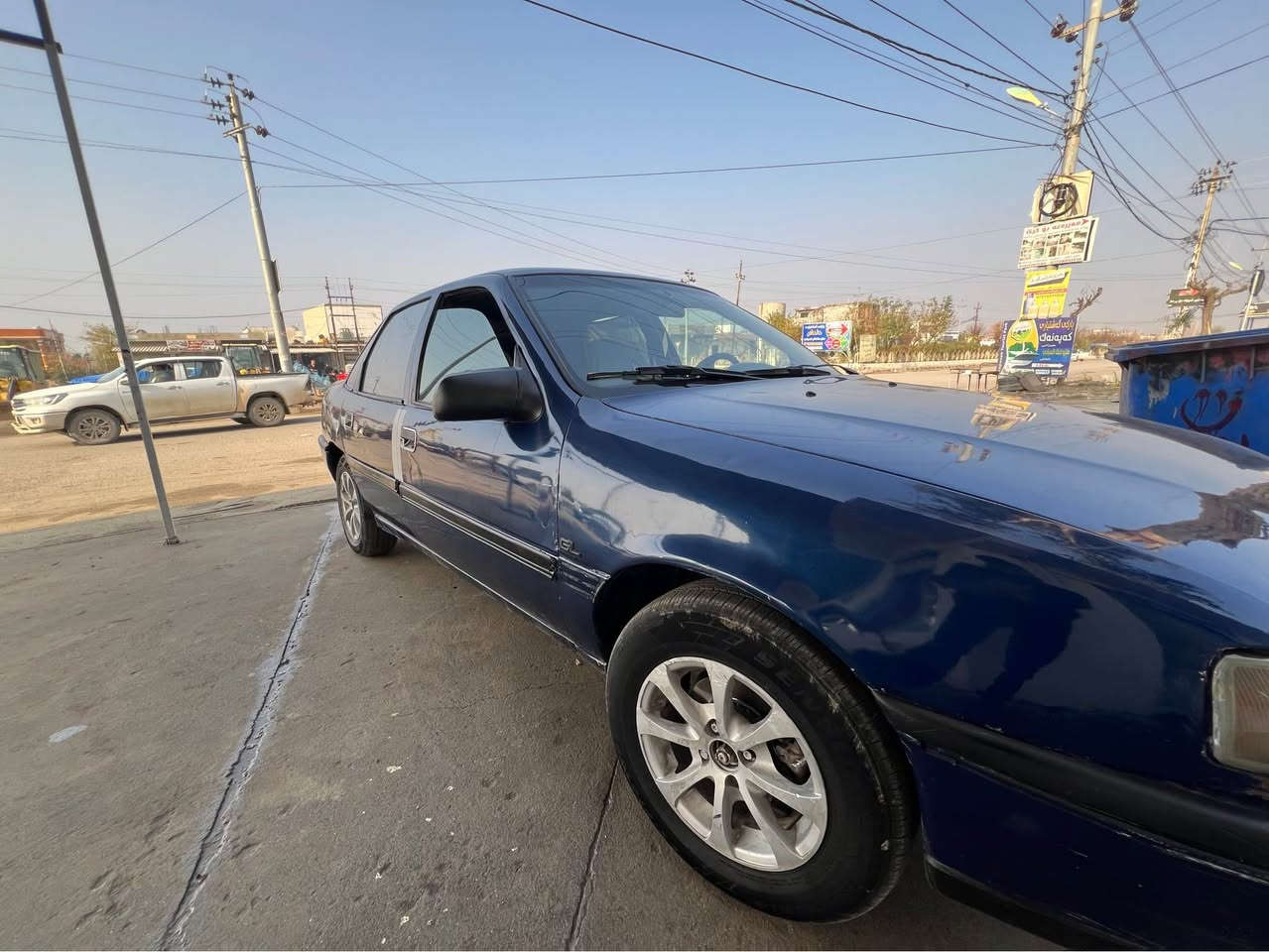 ئۆپڵ مۆدیل 1992مەکینە 20ئیفرۆ کەپس ABSو سلاید چوار تایەی لۆک پێشو پشت کەپسە بێ خایس سەیارەکە ماڵی دۆستە بای34مەعامەلەیە لەتەقتەقم ژ.م*********** كويسينجاك, أربيل
