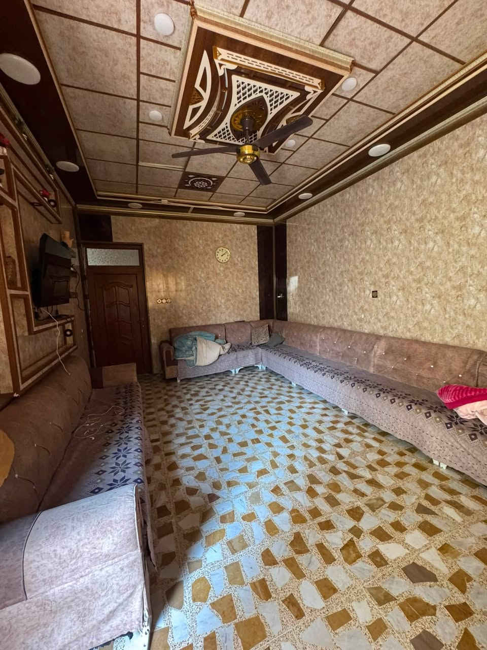 :

🔥 فرصة مميزة للبيع في حي التعليم العالي – جمعية النور 🔥

🏡 دار جاهزة للسكن بموقع هادئ ومميز، مناسبة للعوائل وتتميز بتوزيع عملي وسعر منافس.

📍 الموقع: حي التعليم العالي – جمعية النور
📐 المساحة: 160 متر
🏠 البناء: طابق واحد

✨ مواصفات الدار:
✅ غرفتا نوم
✅ هول واسع
✅ استقبال
✅ مطبخ
✅ صحيات

💰 السعر المطلوب: 110 مليون دينار عراقي
🤝 السعر قابل للتفاوض

📞 للاستفسار والمعاينة:
***********

🏢 المراجعة مع مكتب عيون نينوى.

📢 لا تفوّت هذه الفرصة، بادر بالتواصل واحجز موعد المعاينة اليوم
