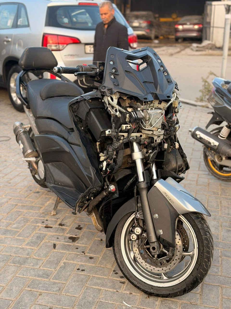 تي ماكس 14 محرك 530ما مفتوح فقط كازكت نضيفه كلش دراجه شلعه ومعدل خير من الله سكيورتي سويجين مكاني بغداد الشعله ***********
