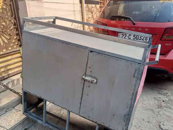 عربانة جديدة للبيع ترهم مال  لبلبي العنوان بغداد للاتصال على الرقم ***********
