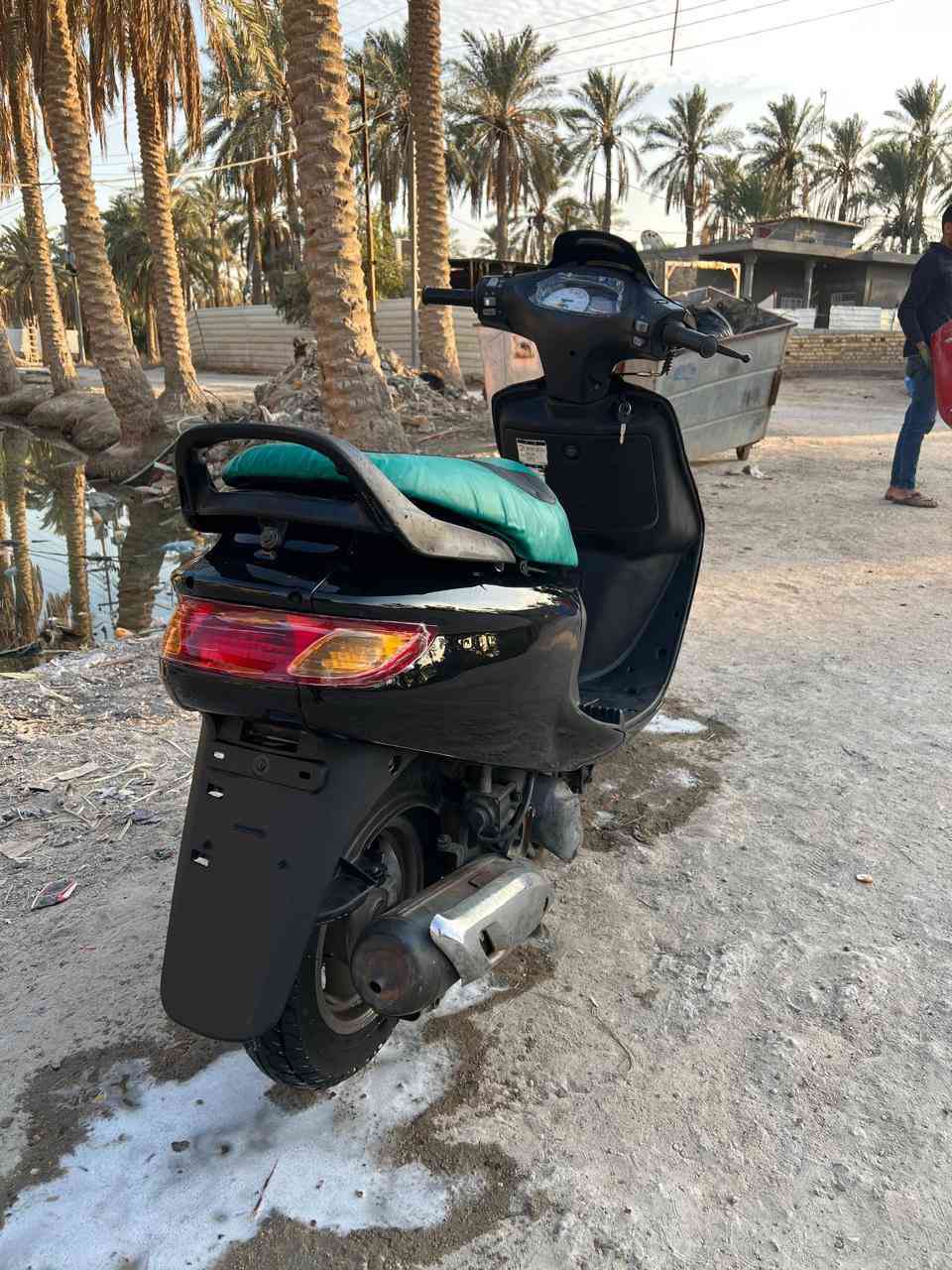 دراجه حاويه ما مفتوح سلف هندر كهربايات كلهه شغاله 650مكان بني منصور رقم ***********
