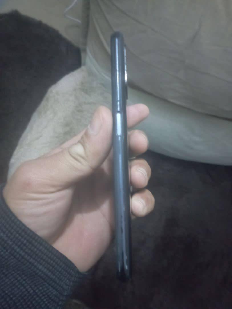 ريدمي نوت 10يشغل امنية وكل الشبكات
اتلسعر 75او مراوس عادي الاتصال على الرقم ***********
