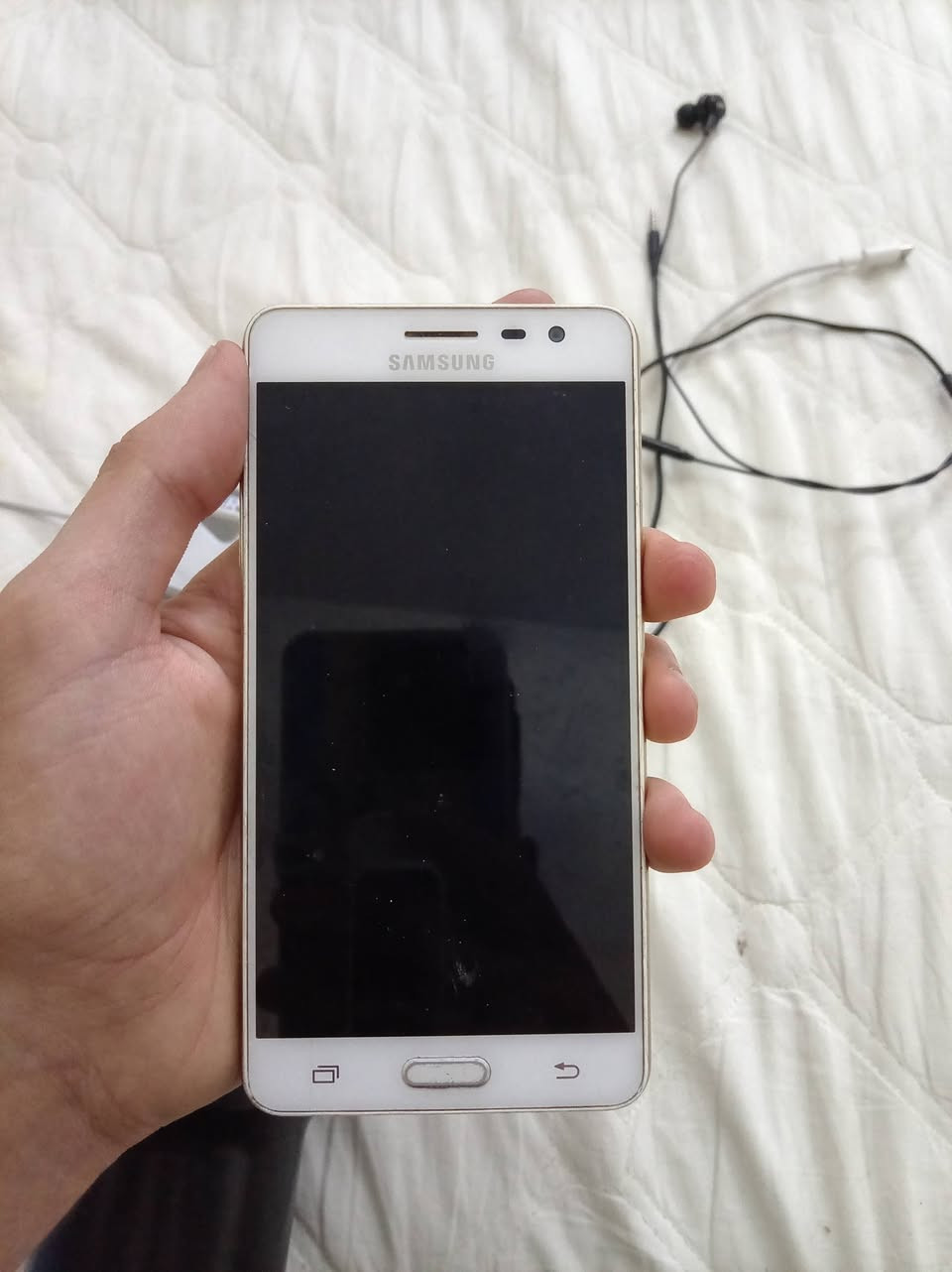 G3 جديد ذاكرة 16 ممبدل لا شاشه ولا واصل مصلح سعره 25 بس بي فطر بلشاشه وزغيره متئثر


**إذا كنت صاحب هذا الإعلان وتريد حذفه لأي سبب، رجاءا أرسل رسالة إلى الدعم الفني**