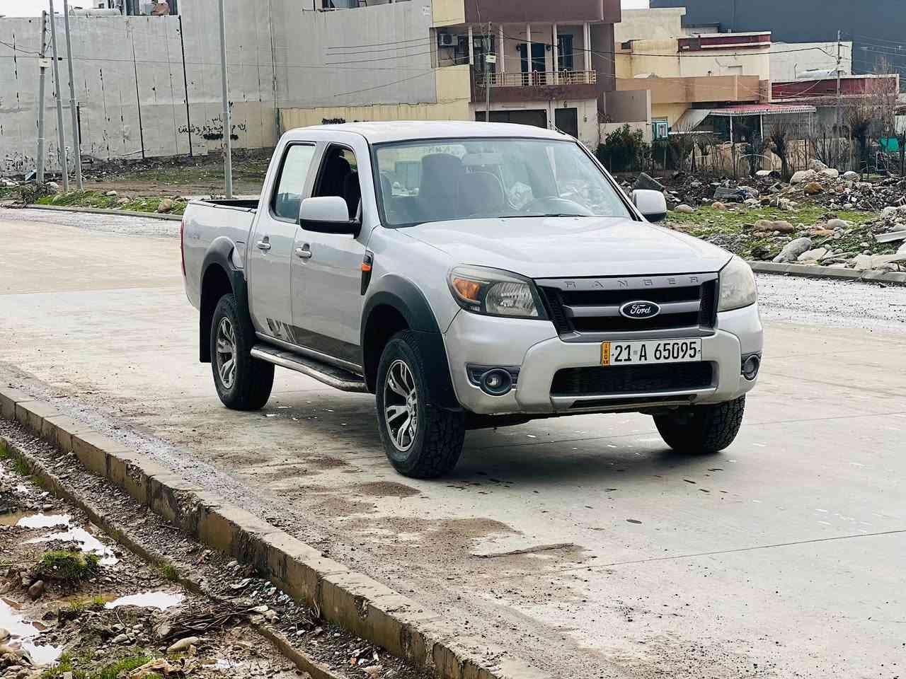 فۆرت ٢٠١١    ٤ جام کارەبایە گیرو مەکینە بەشەرت ئەکسلو دەبل ئەکسلی بەشەرت هەموو گیانی بەشەرت مەزبوتە تەنها ٣ پارجەی بۆیەخە نرخ ٩٢ وەرەقەو مەجال رەقەم تەلەفۆن *********** رانية, السليمانية
