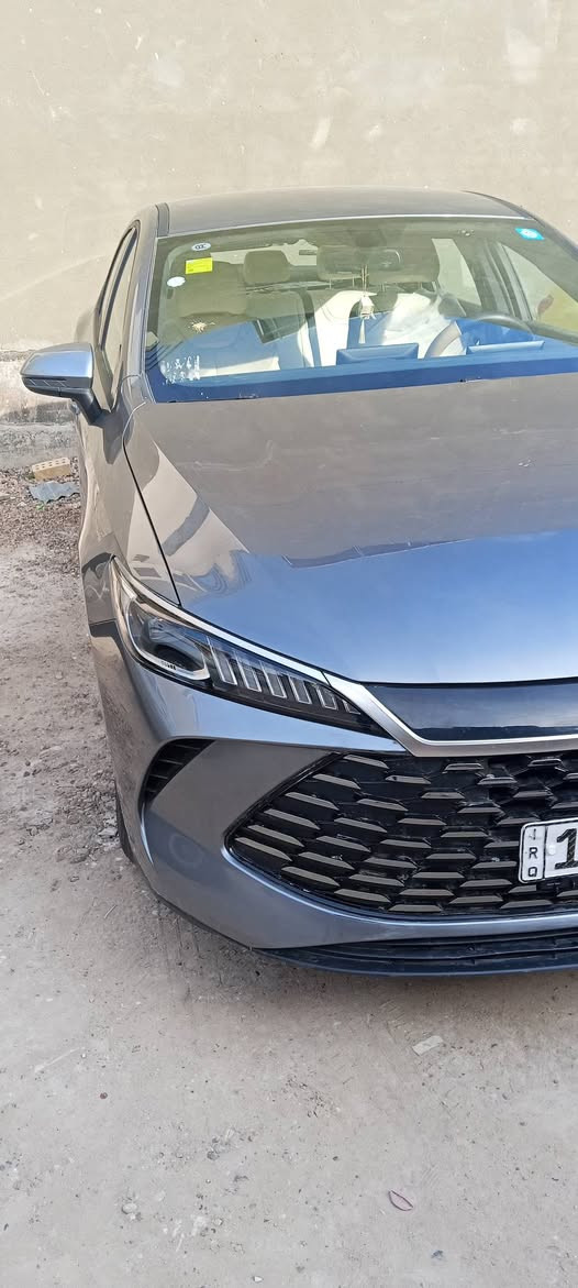 جن بلاس25 ماشيه الف يعني زيرو بيه طخه خفيف مصلحه فول غراضه أكمله 
داخل ابيض السعر 18 مليو
باسمي بغداد معربه أكمله 
***********
