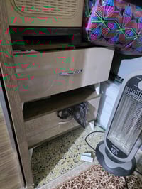 للبيع السريع / بغداد - بغداد الجديدة دولاب كبير مع مراة + 2 كومدي + كن...