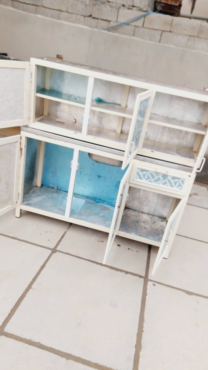 غراض بيت مناسبه  نضيفات. كلمن وسعره. لا تكسر بالسعر. رجائأ شراي تعال خاص. تصال ***********. //*********** // بي واتساب   ديوانيه.
